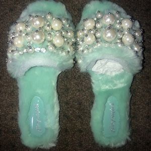 Jeffrey Campbell “Facil Slides”